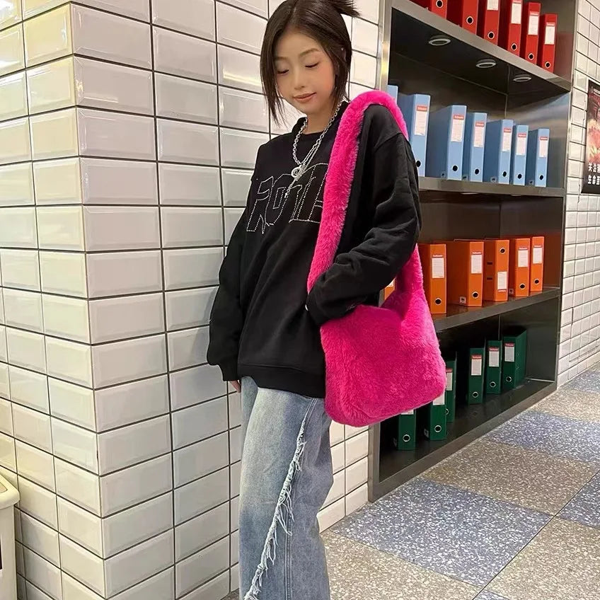 New Rabbit Plush Bag for women Versatile Shoulder Y2K Rose Red Millennium Spicy Girls Style Crossbody Plush Student armpit Bag