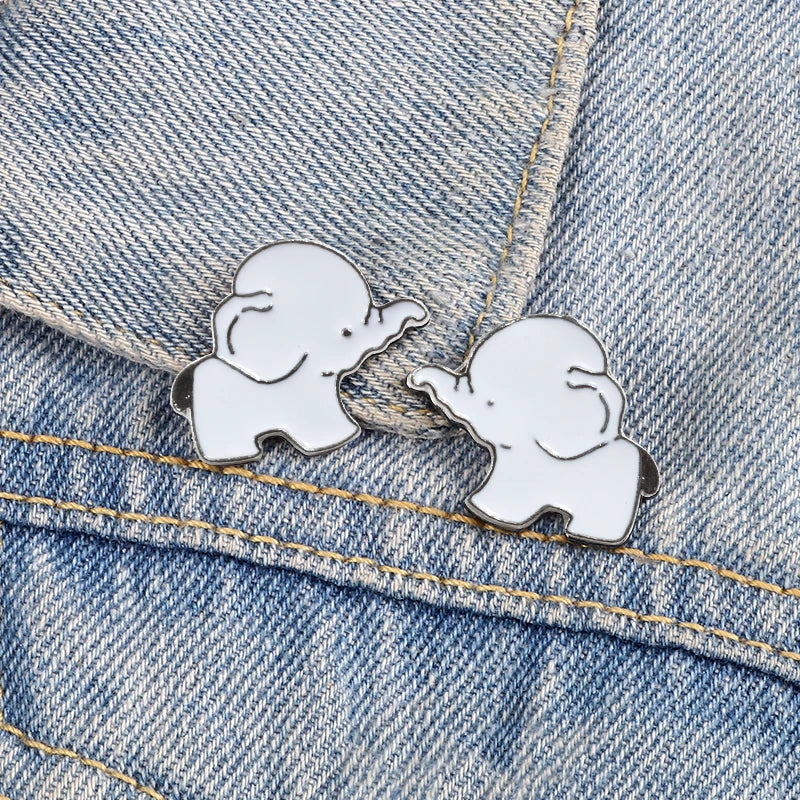 Cartoon Elephant Pin – Perfect as a Set of Two